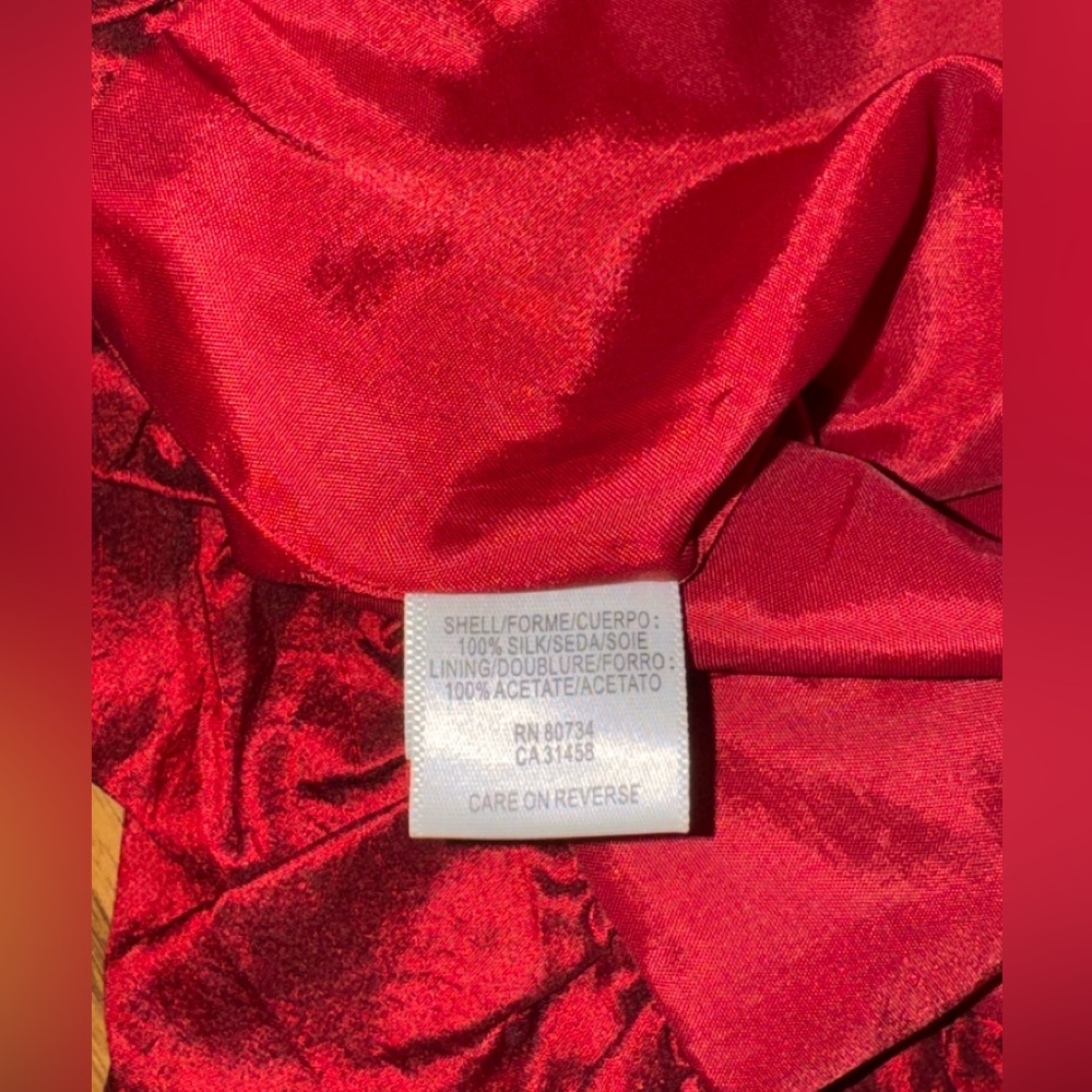 BCBG Maxazria red sleeveless Silk NWT deep V neck halter dress sz 2 - Picture 10 of 10